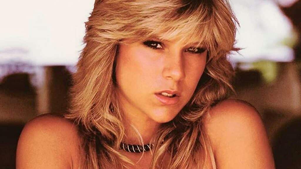 Samantha Fox arrestada por altercado ebria en un vuelo