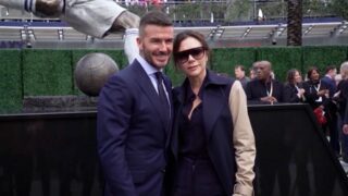 Las imagenes viralizadas de Beckham cargando a Victoria en su
